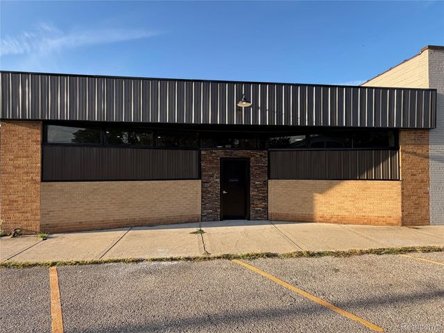 26310 W 7 Mile Road, Redford