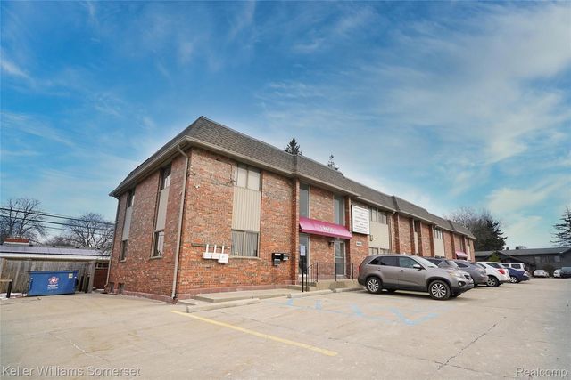 18600 W 10 Mile Road, Southfield