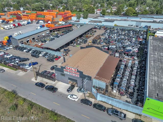 12680-12700 Greenfield Road, Detroit
