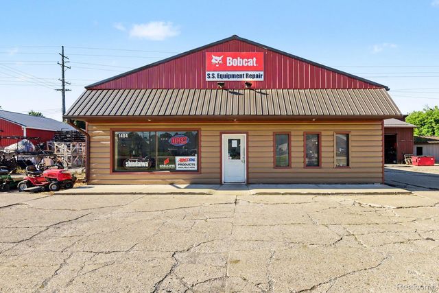 1404 Imlay City Road, Lapeer