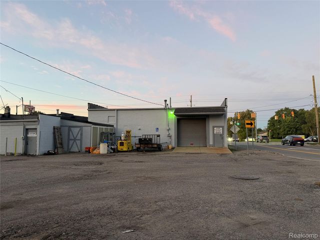 4480 Dixie Highway, Waterford