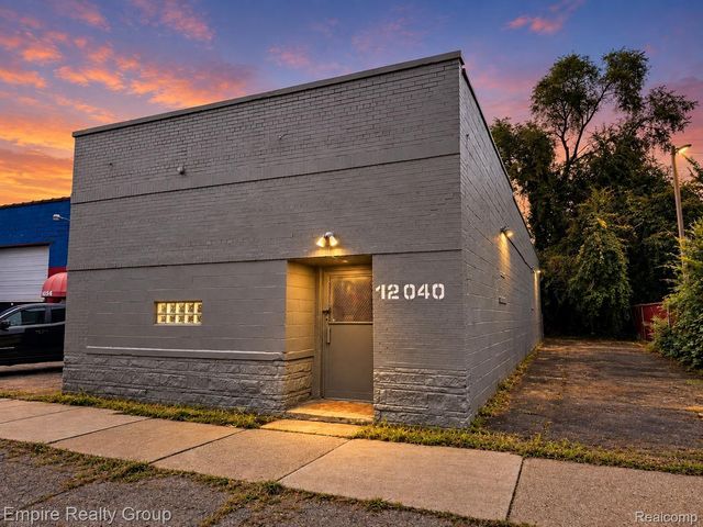 12040 Greenfield Road, Detroit