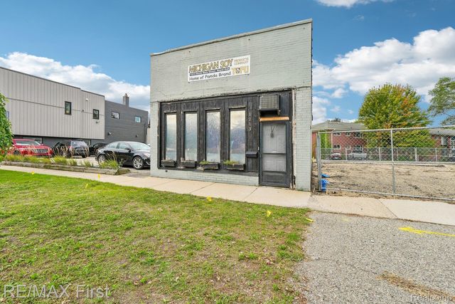 1213 N Main Street, Royal Oak