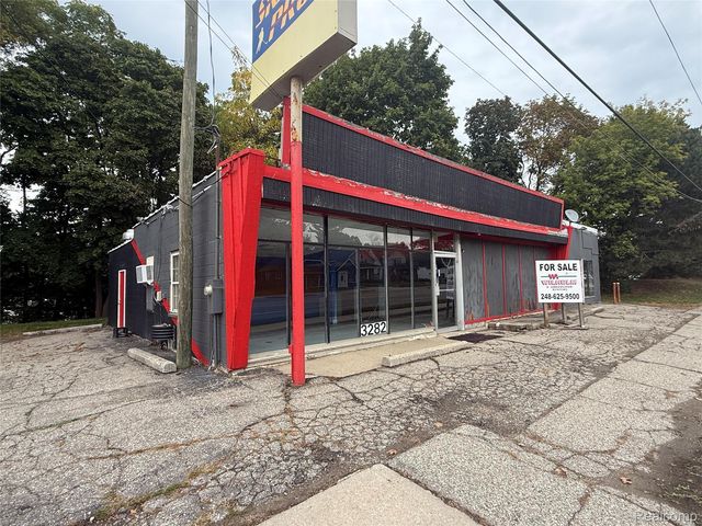 3282 Dixie Highway, Waterford