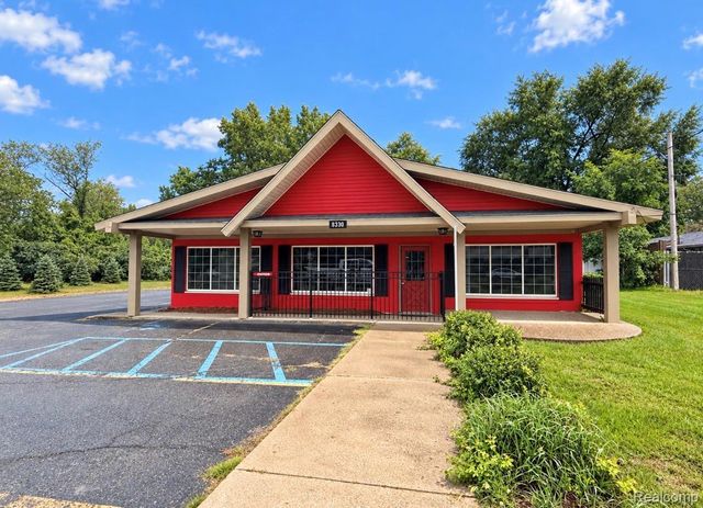 8330 Highland Road, White Lake