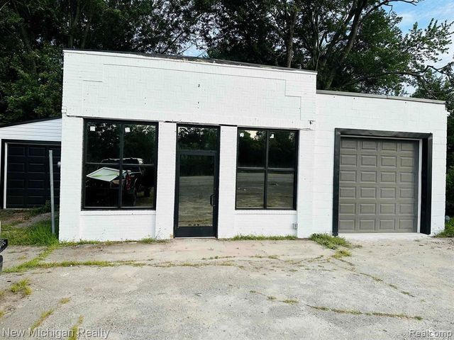 12989 S Telegraph, La Salle