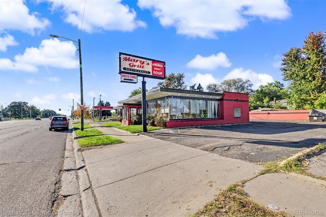 20804 Plymouth Road, Detroit