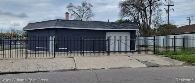 16104 Schoolcraft Street, Detroit