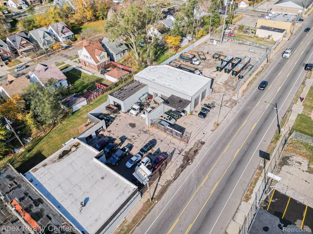 15735 Schaefer, Detroit