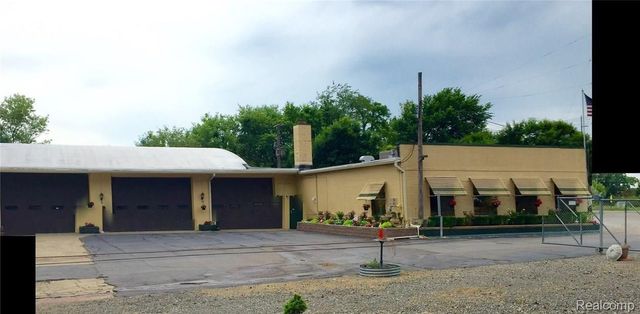 56495 Grand River Ave, Lyon