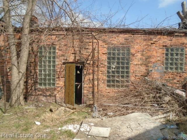 13498 Healy, Detroit