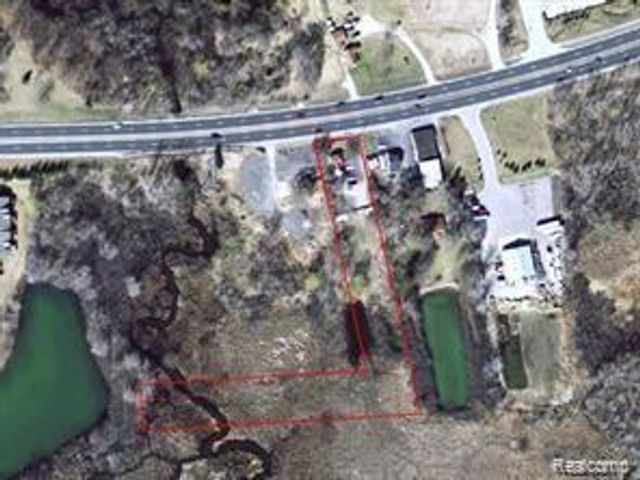 8685 Highland Rd, White Lake