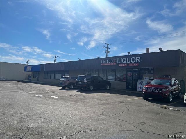 7531-51 Wyoming St, Dearborn