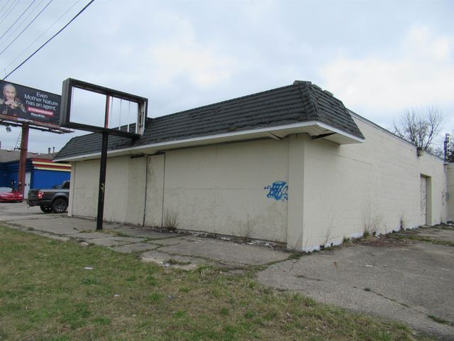 3026 Flushing Rd, Flint