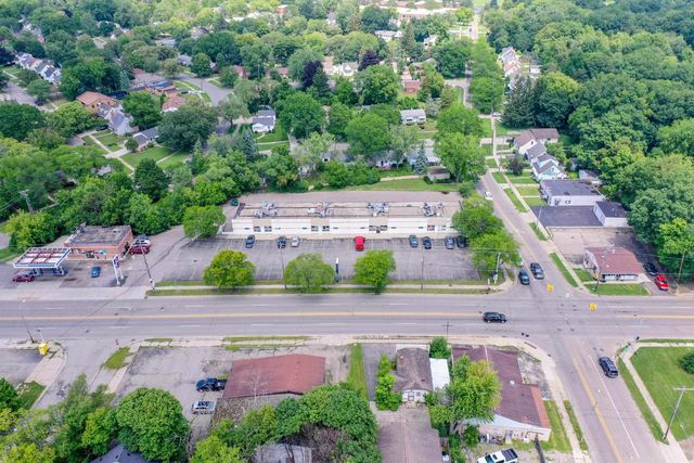2710 W Court St, Flint