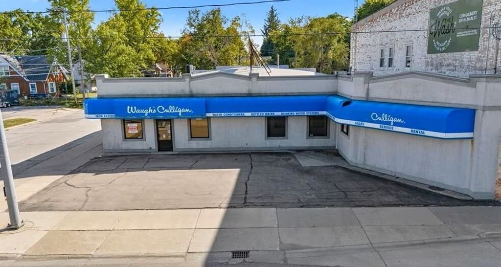 801 W Main St, Owosso city