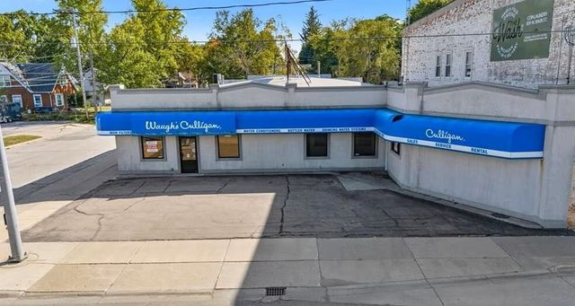 801 W Main St, Owosso