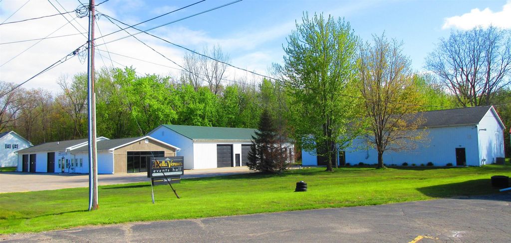 14130 N Saginaw Rd, Vienna charter township