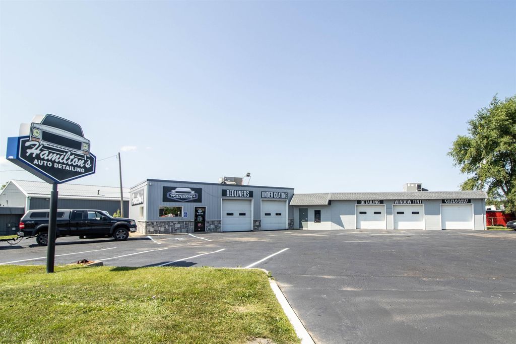 10185 N Saginaw Rd, Vienna charter township