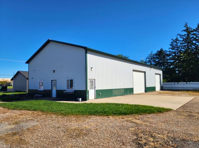 2246 E Main St, Owosso