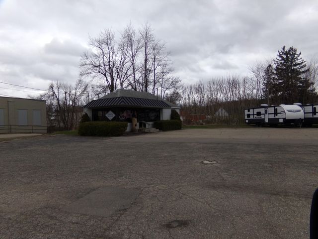 96 W Carleton Road, Hillsdale