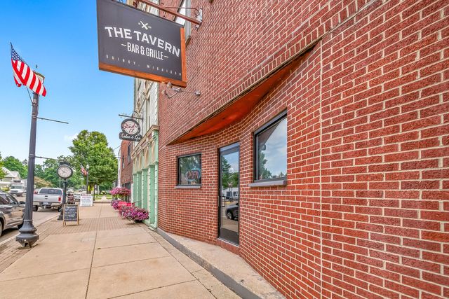 15 E Chicago Street, Quincy
