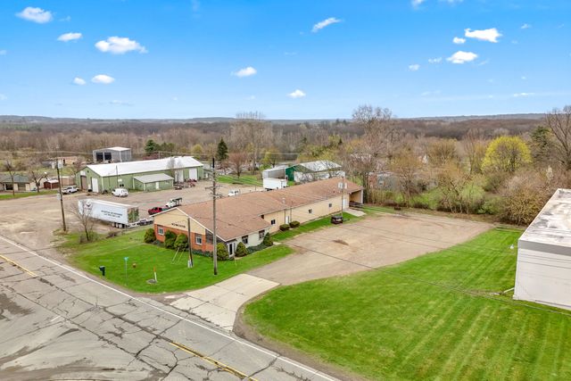 305 Arch Avenue, Hillsdale