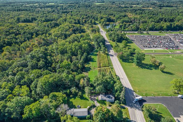 2431 N Dearing Road, Parma