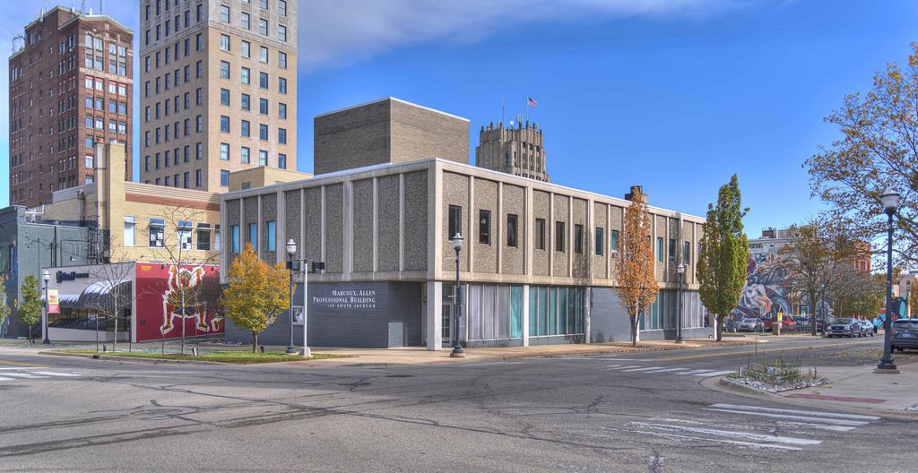 145 S Jackson Street, Jackson city