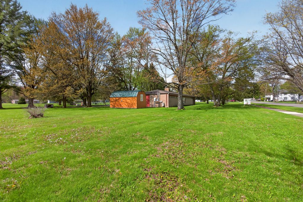 227 E State Street, Hanover village