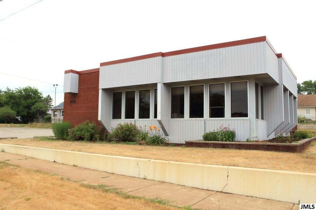 4515 Francis Street, Summit township
