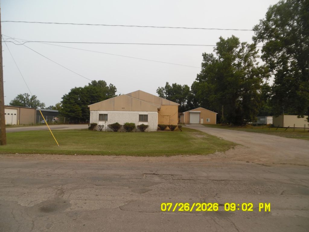 1211-1213 Lewis Street, Jackson city