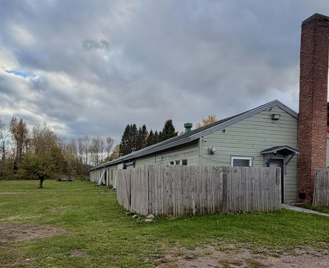 W 9th St, Sault Sainte Marie