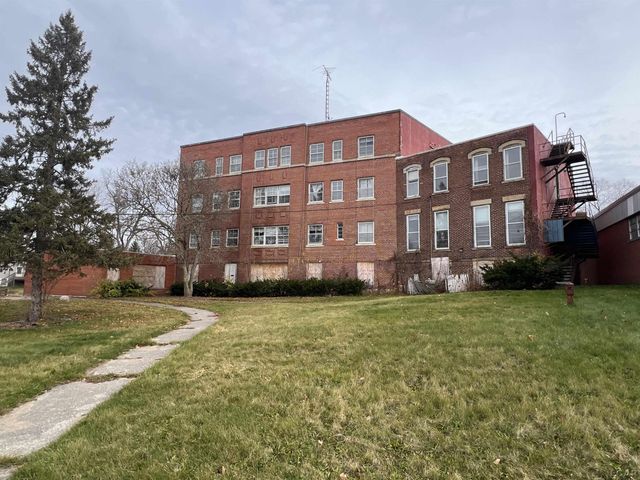 120 North Locust  St, Adrian