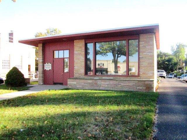 405 W Main St, Hudson