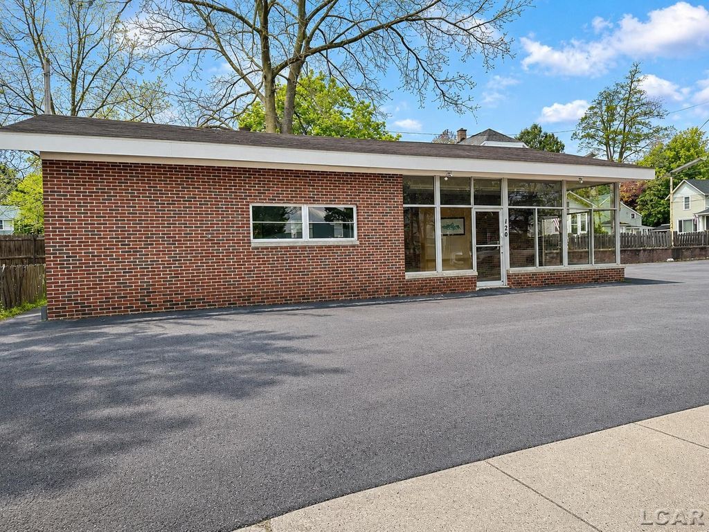120 S Broad St, Hillsdale city