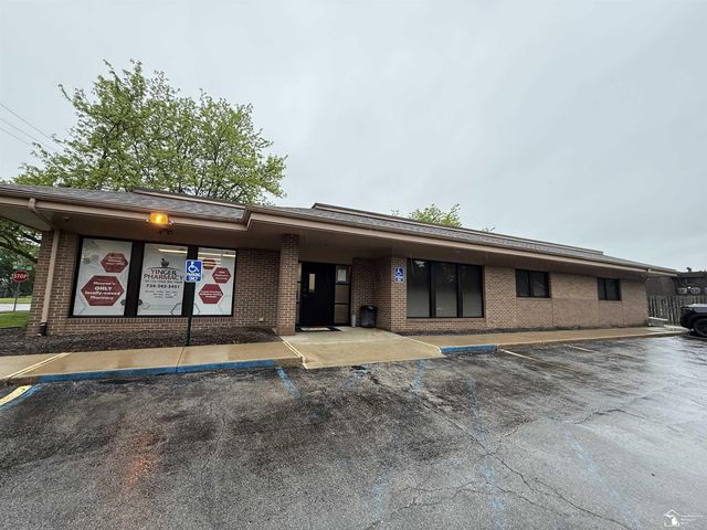 1704 S Custer Rd, Monroe