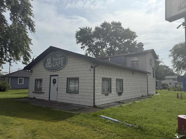 13986 Laplaisance Rd, Monroe