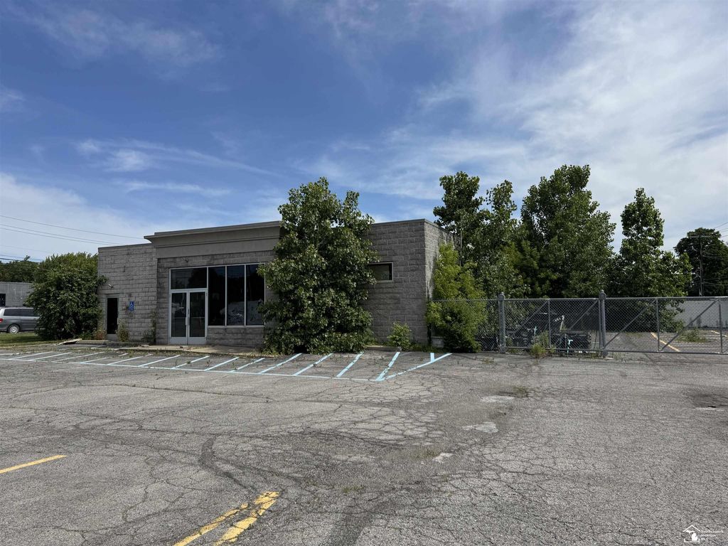 1110 N Telegraph Rd, Monroe city