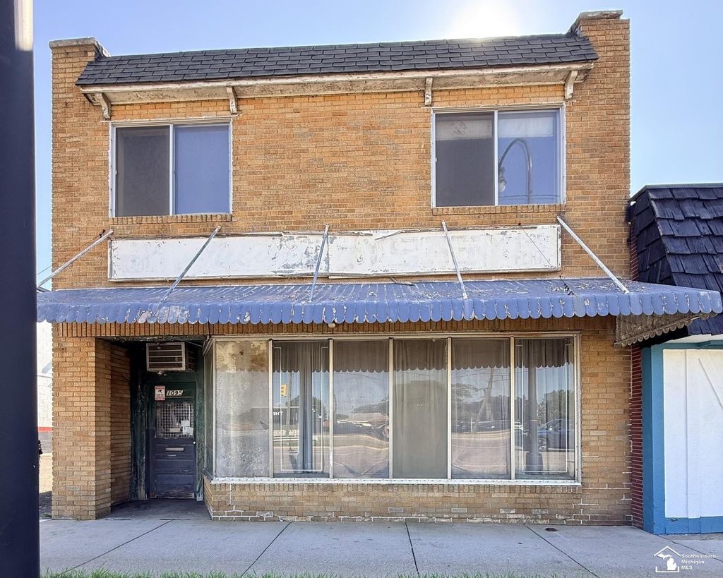 1093 Fort St, Wyandotte city