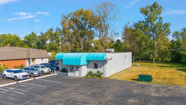 36366 Groesbeck Hwy, Clinton Township