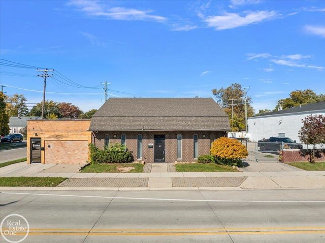 17511 Stephens Dr, Eastpointe