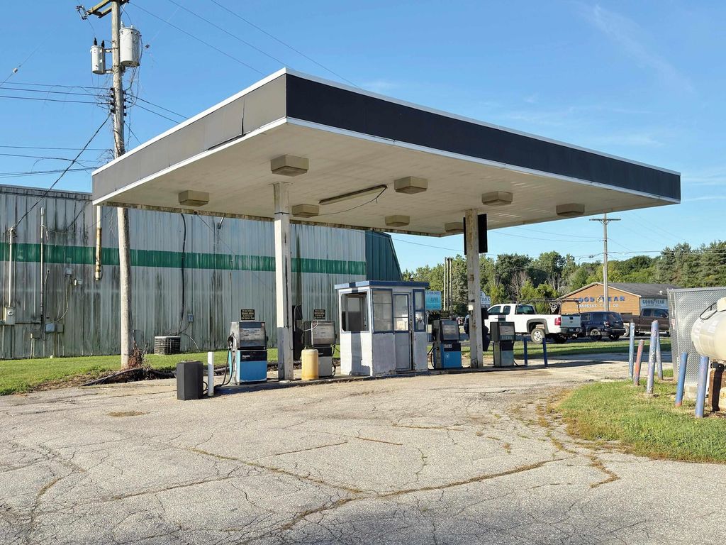 339 S Sandusky Rd, Watertown township