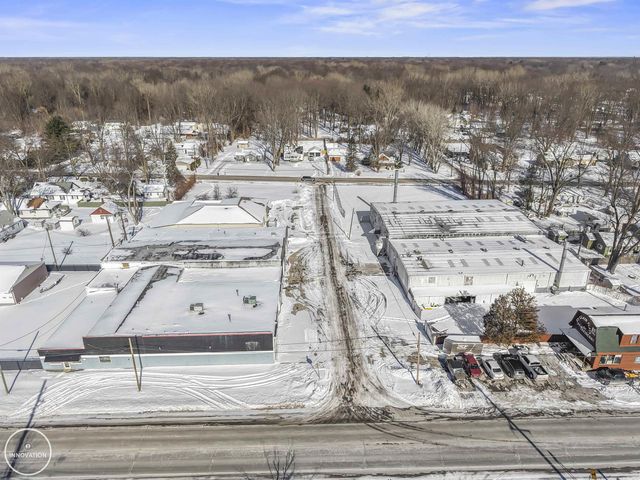 4618 Pointe Tremble Rd, Algonac