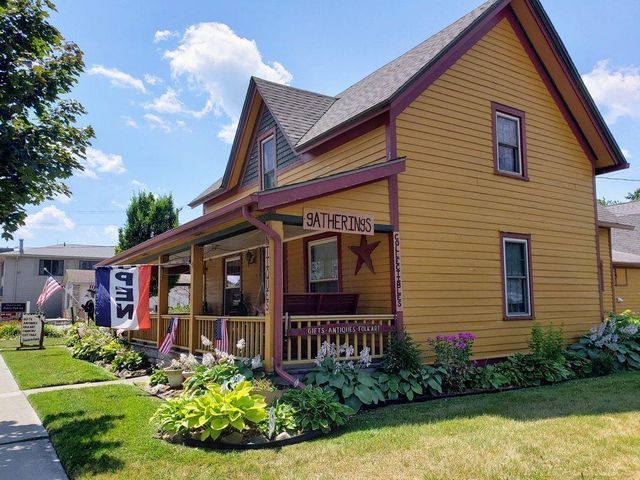 5454 Main St, Lexington
