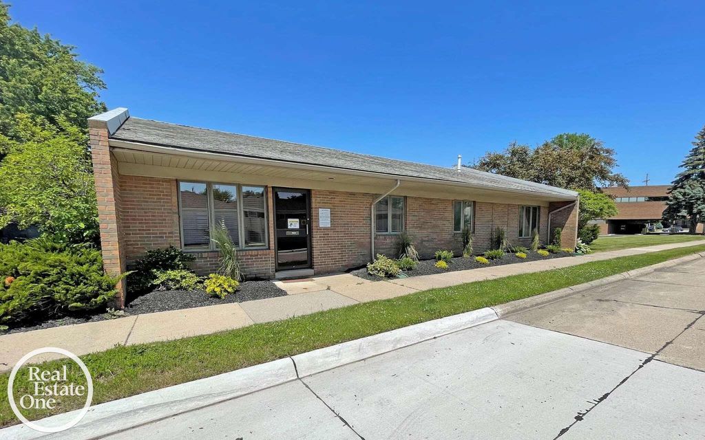 24053 Jefferson Ave, St. Clair Shores city