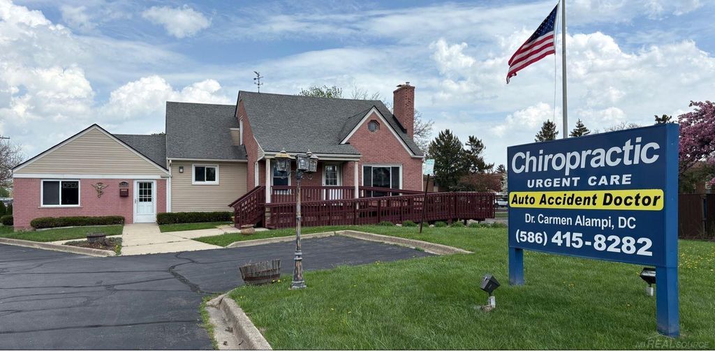 31500 Schoenherr Rd, Warren city