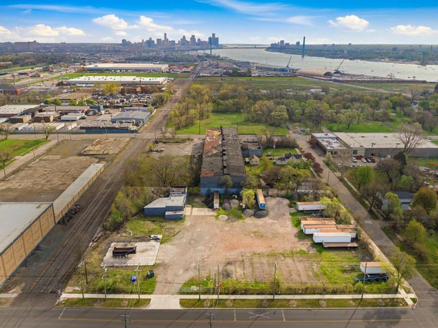 175 S Campbell St, Detroit