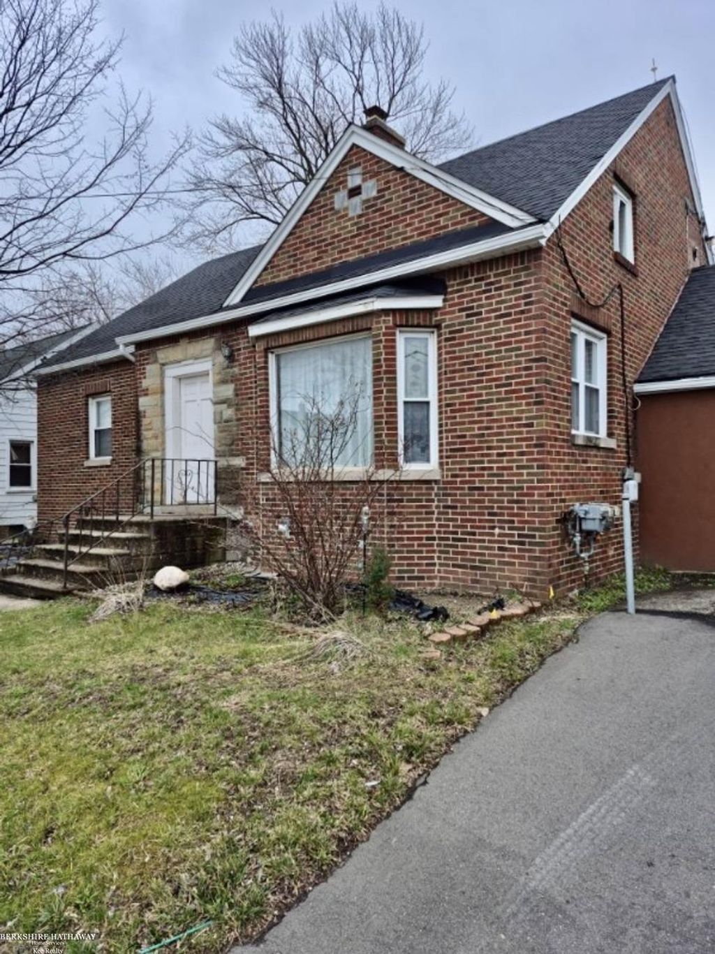 2044 E Bristol Rd, Burton city