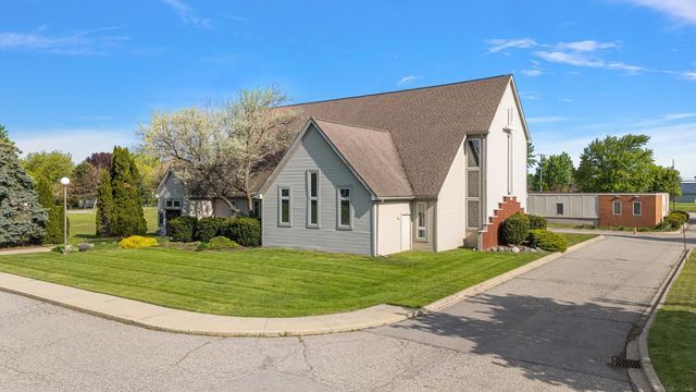 42681 Hayes Rd, Sterling Heights